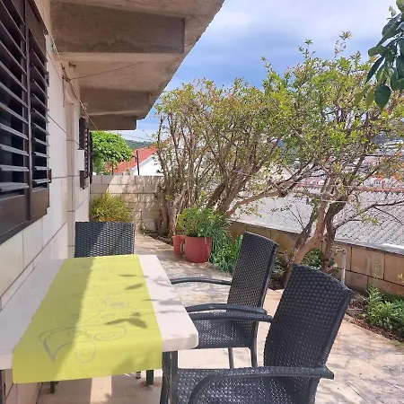 Lägenhet Near The Sea